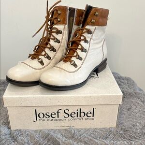 Josef Seibel Cream and Brown Lace-Up Ankle Boots